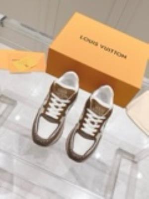 wholesale quality men's louis vuitton run way sneakers model no. 815